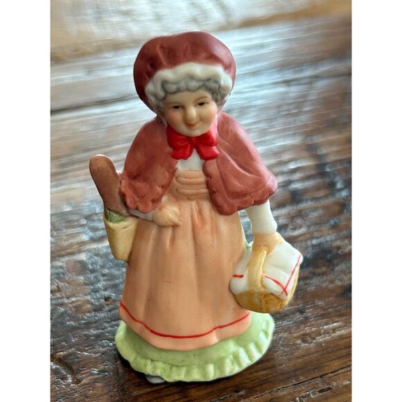 Vintage Lefton 1988 Little Red Riding Hood Figurine With Basket & Bread - Picture 1 of 5